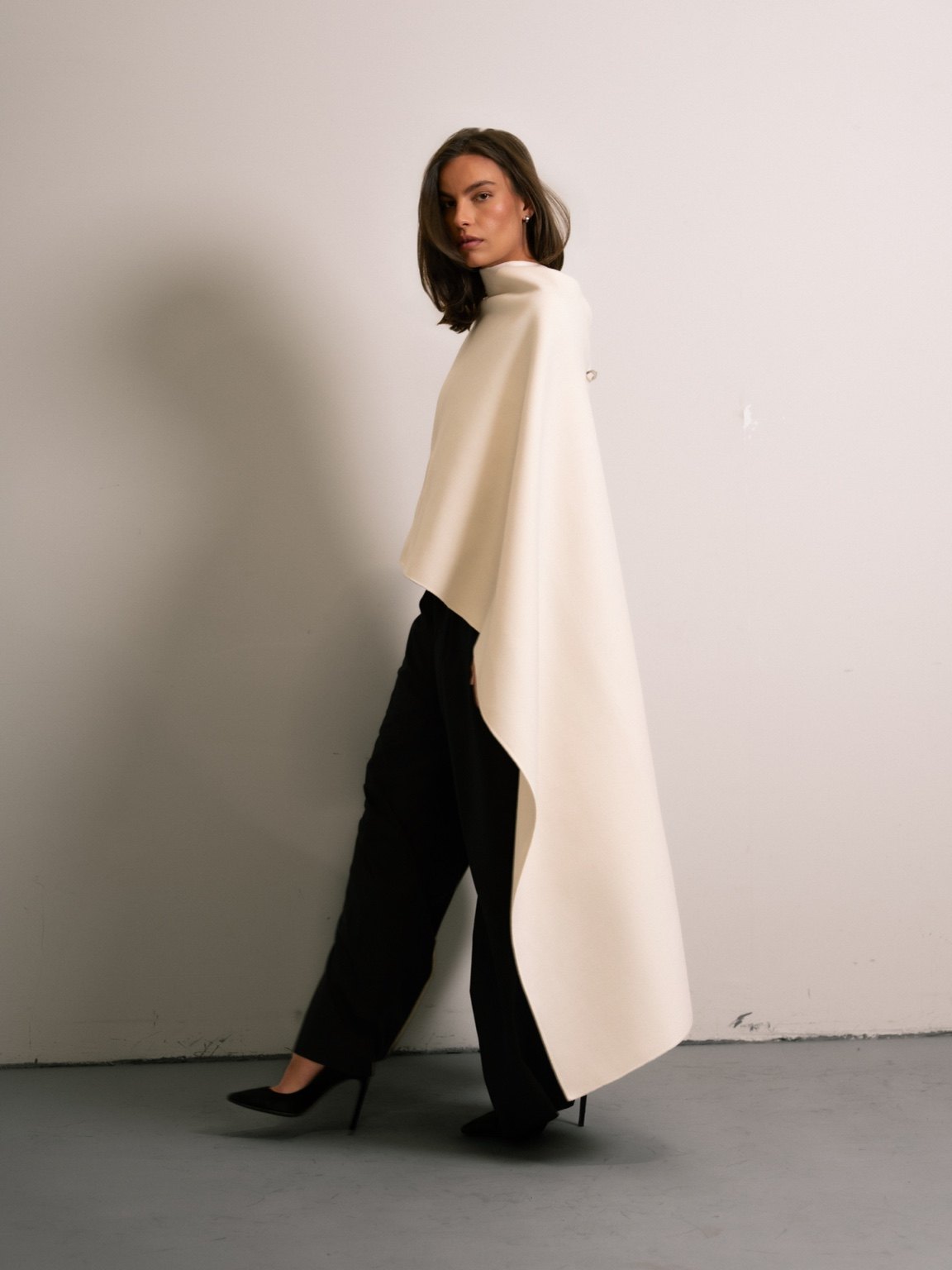 The Aurelia Cape - Ivory